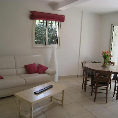 Apartmán Flat With Garden In Charming Fully Renovated