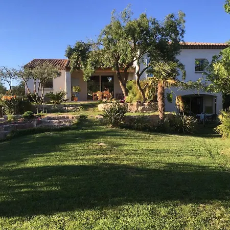 Apartmán Flat With Garden In Charming Fully Renovated Fréjus
